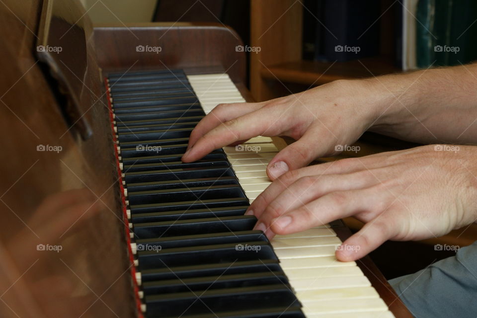 Piano hands - conquering quarantine boredom with music
