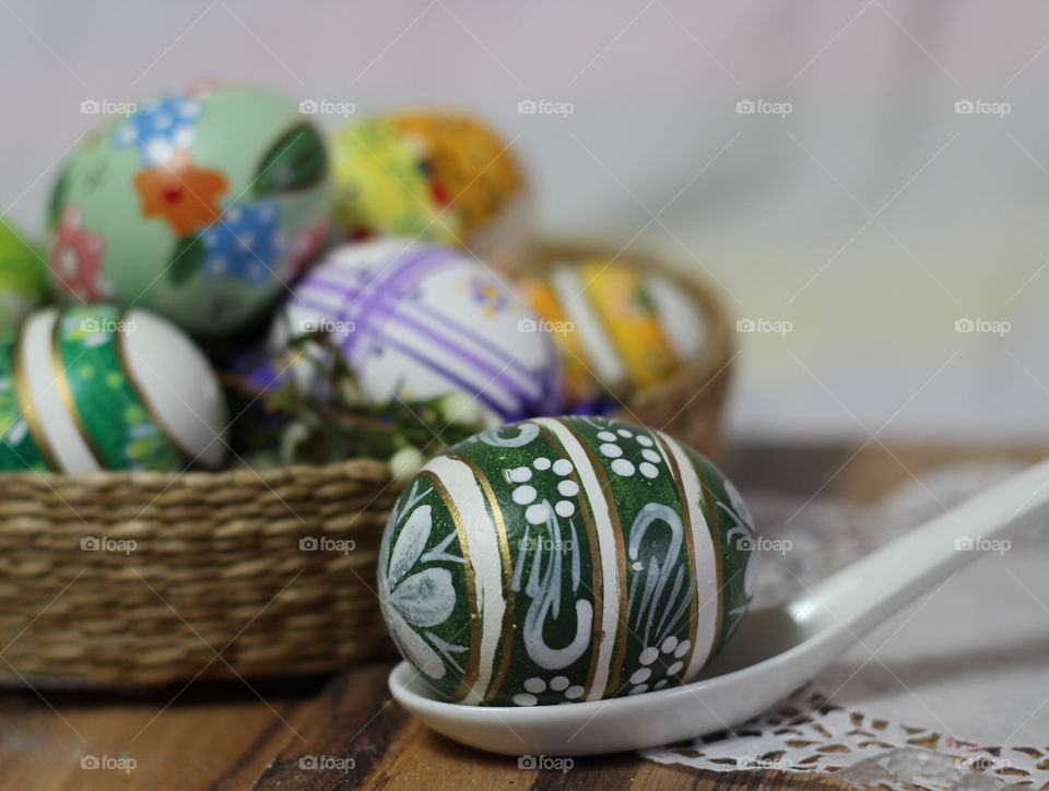 eastereggs basket