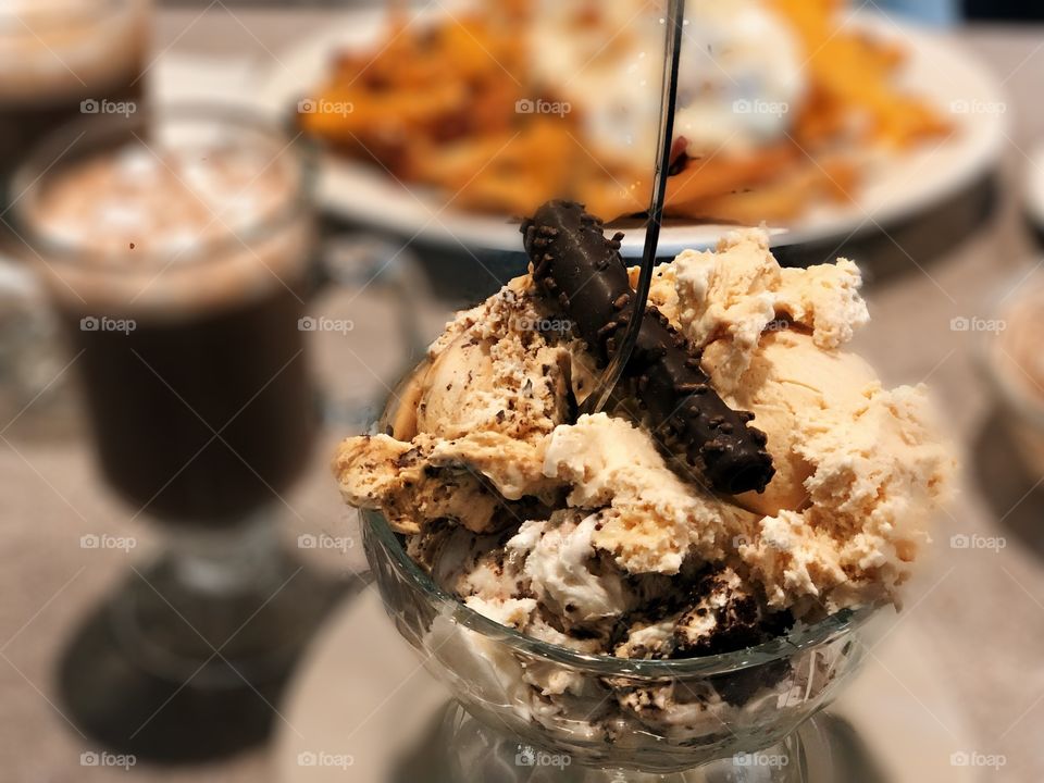 Ice Cream Sundae With Chocolates 