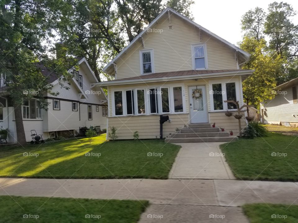 Home, Lawn, House, Architecture, Driveway