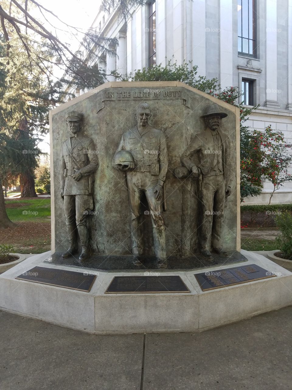 Heros Memorial California Capitol