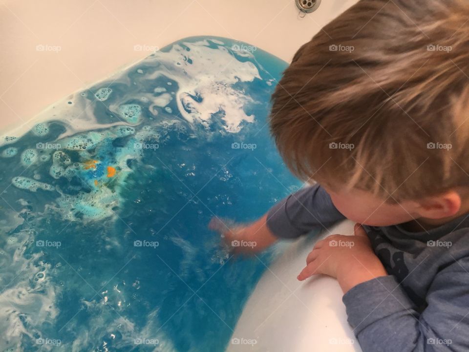 Blue bath
