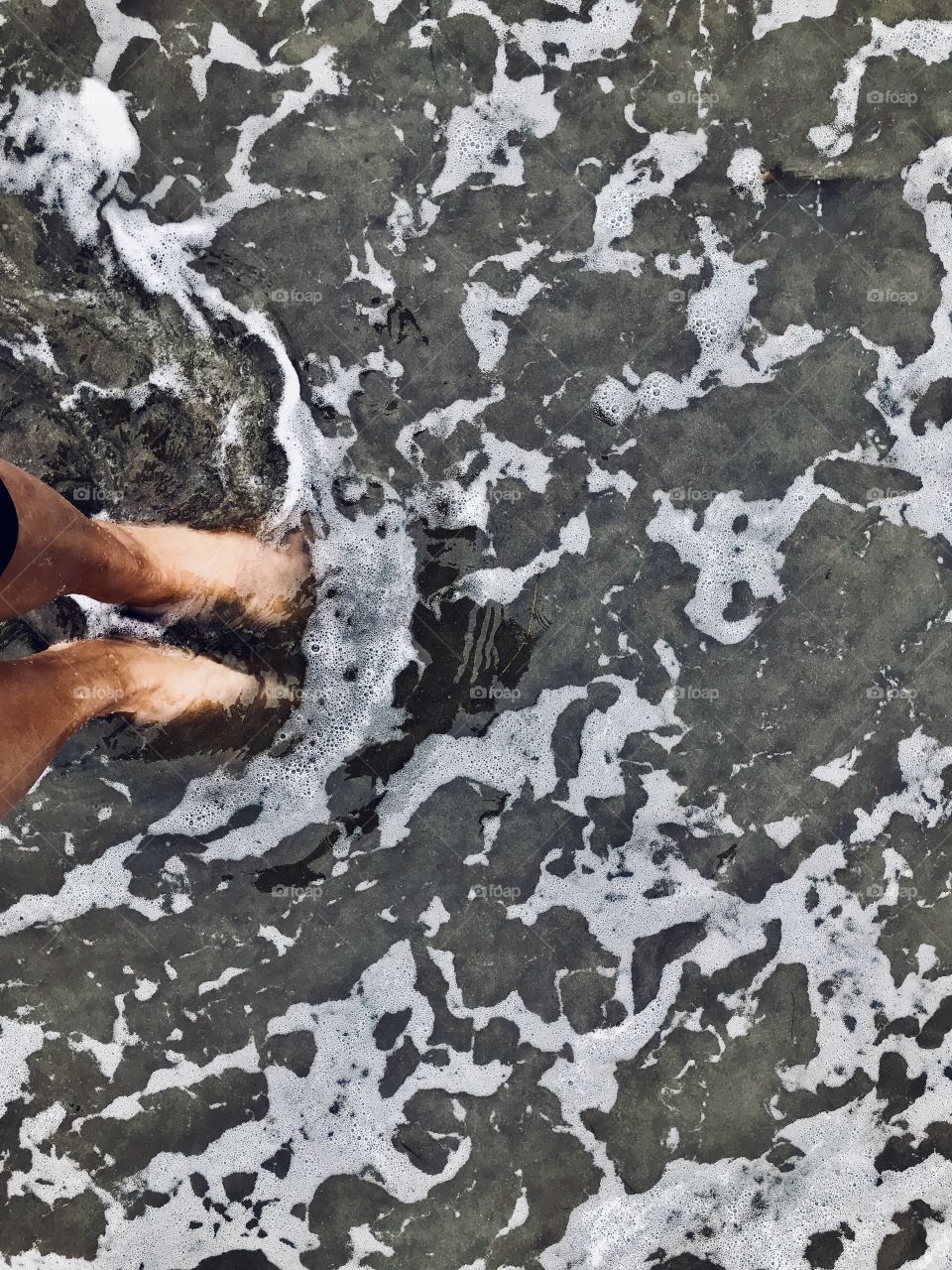 My feet is under water 