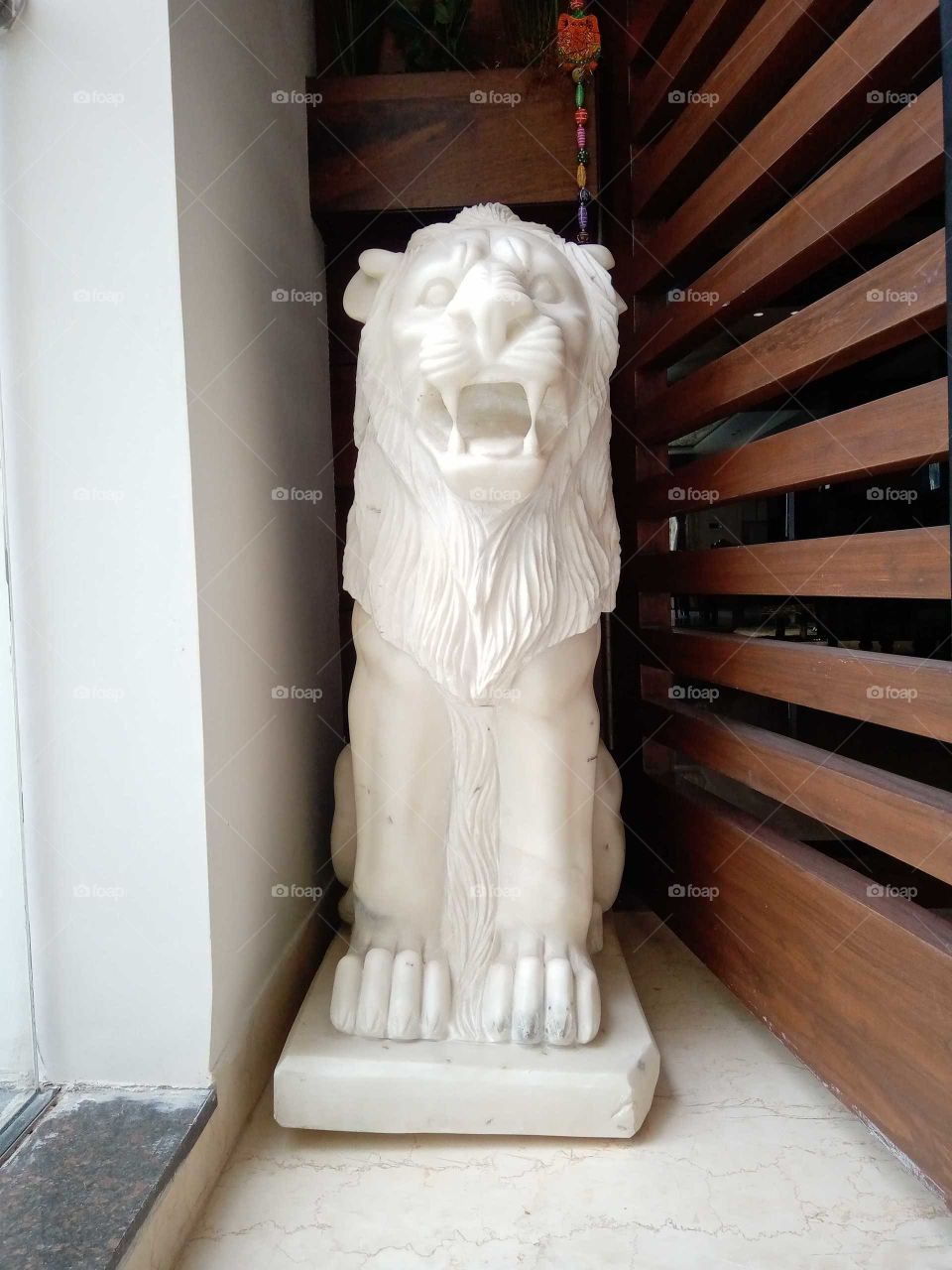 #solid marble lion