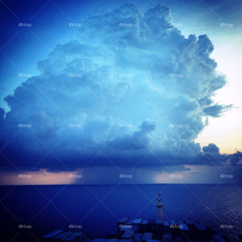 Super Massive Cloud - Cumulonimbus