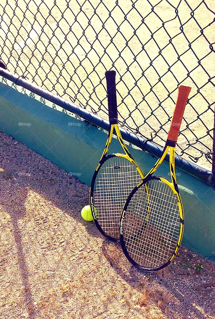 Tennis, anyone? . Ready to play - yellow mission 