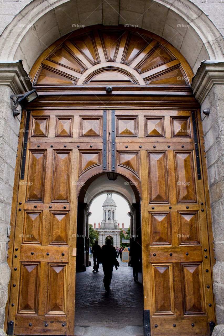 Entrance to the Trinity College of Dublin campus
