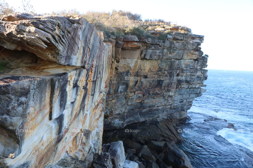 A stunning view at the edge cliff of Watson bay.