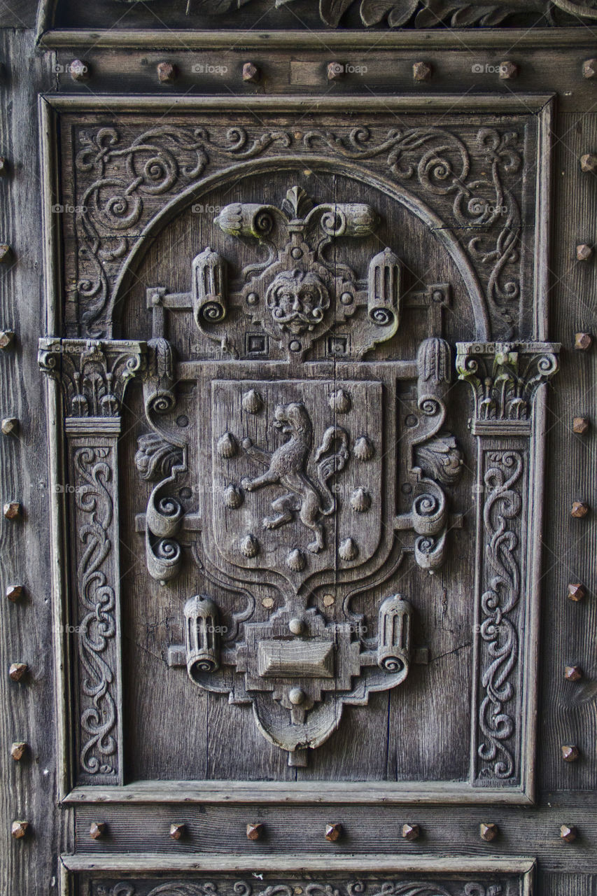 door carving