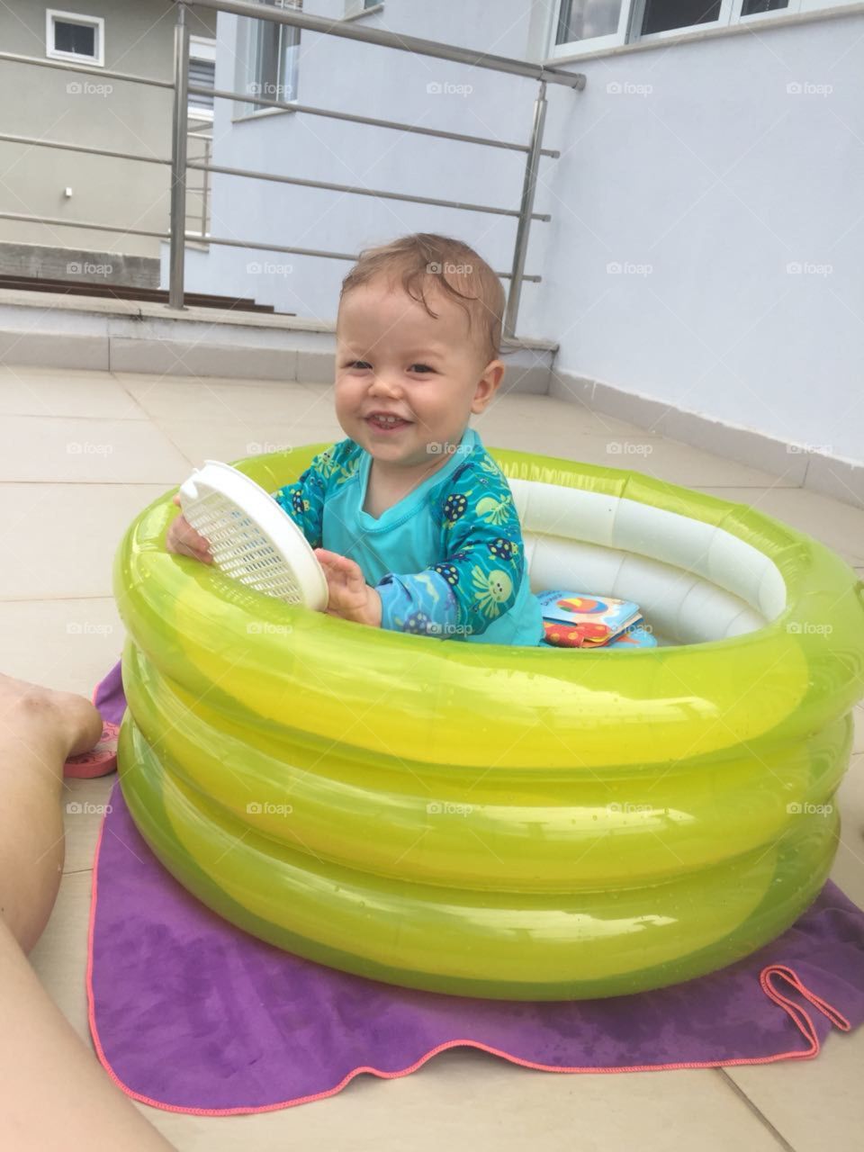 ‪Assumidamente tio-Coruja!‬
‪A cara de bagunceiro do meu sobrinho Miguel é só uma demonstração do quanto esse molequinho é divertido.‬
‪👻‬
‪#titio #coruja #alegria #bagunça‬