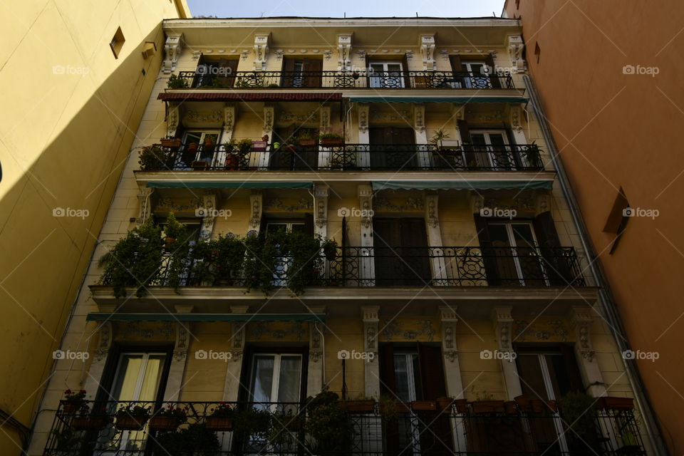 Luz en el Rastro, Madrid. España