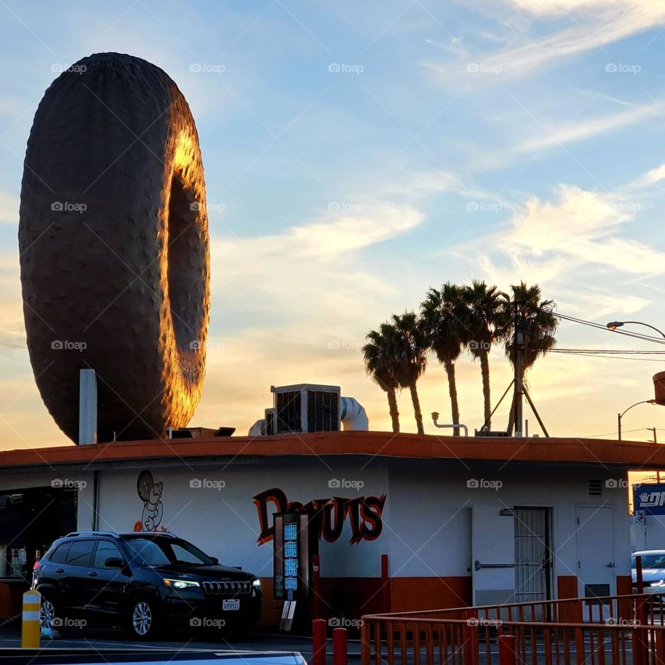 Iconic Randy's Donuts building in Southern California has appeared in numerous Hollywood films