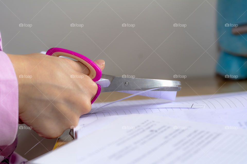 Child cutting paper