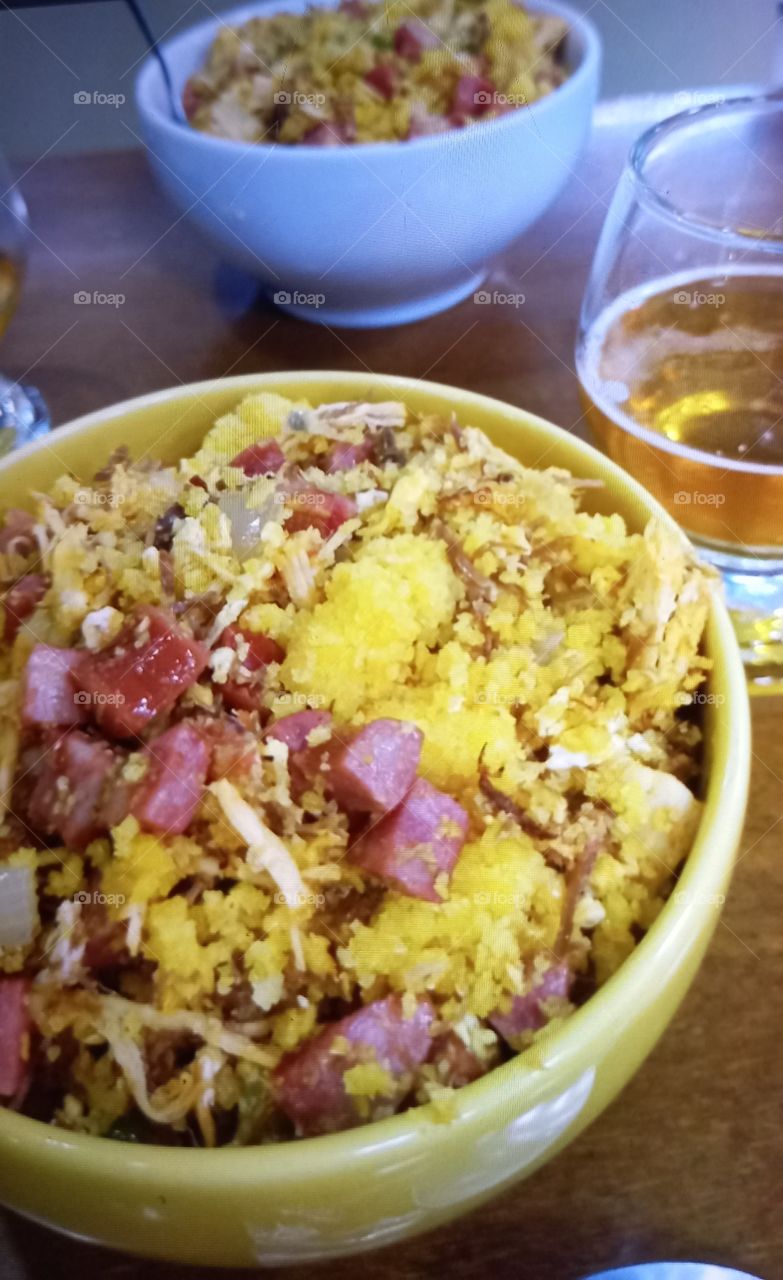 Cuscus com linguiça.