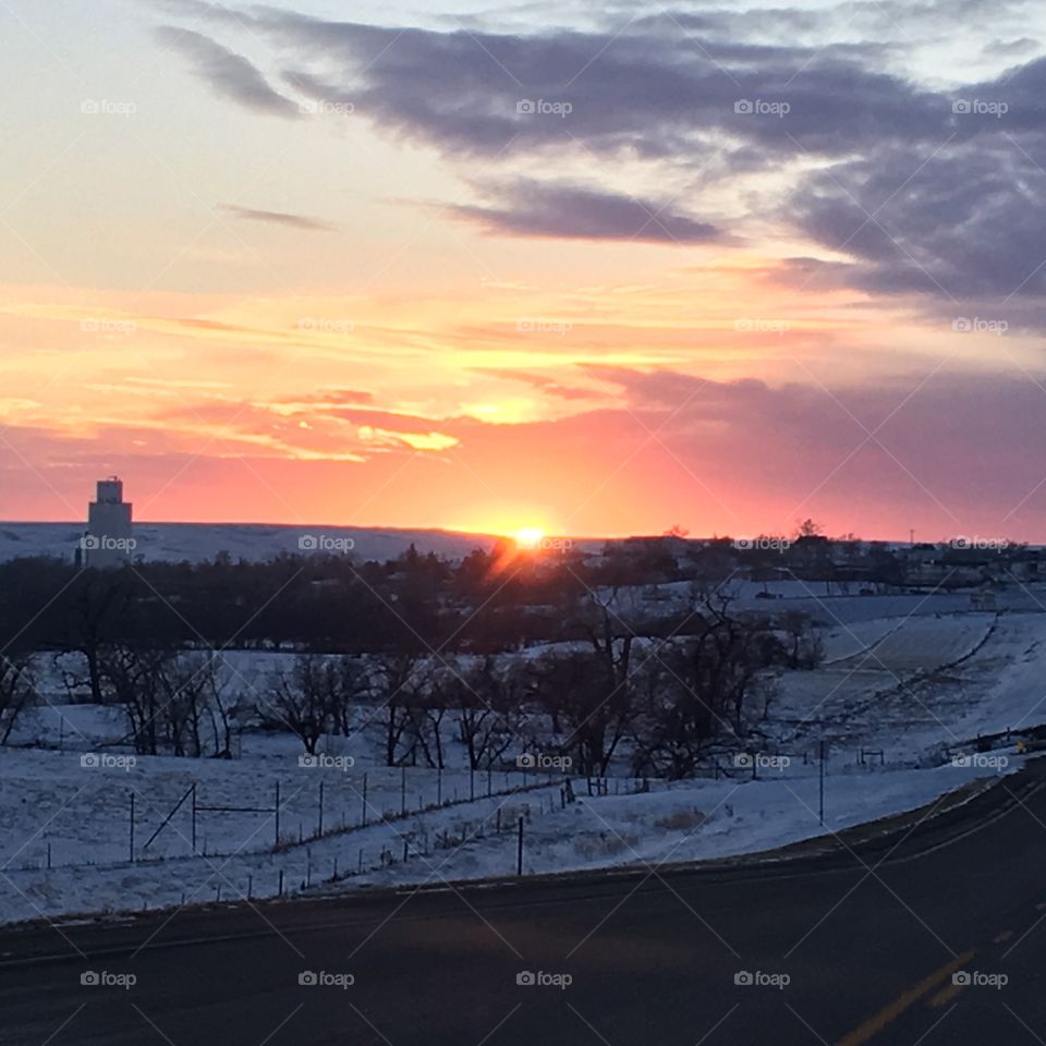 South Dakota paints the prettiest sunsets!