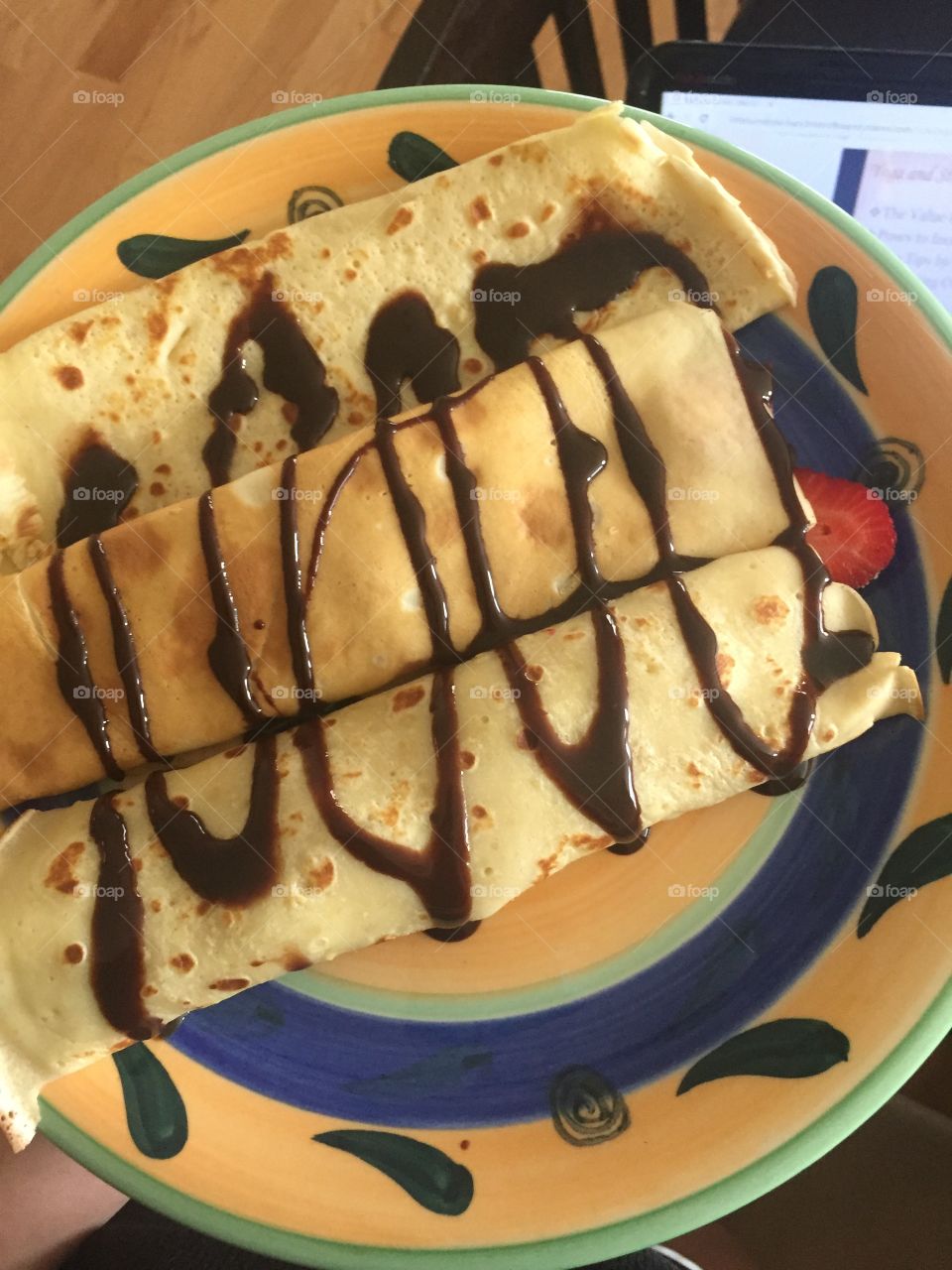 What better way to start the weekend than with some homemade crepes? ❤😍🥞🍽