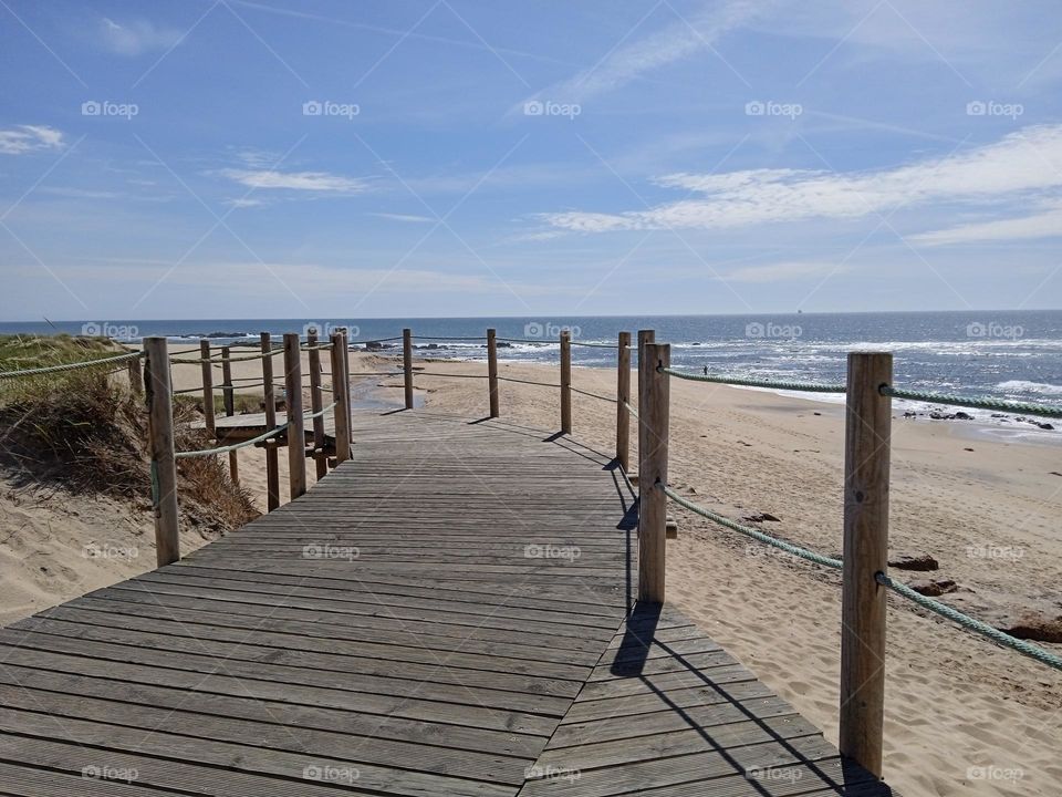 path to the beach