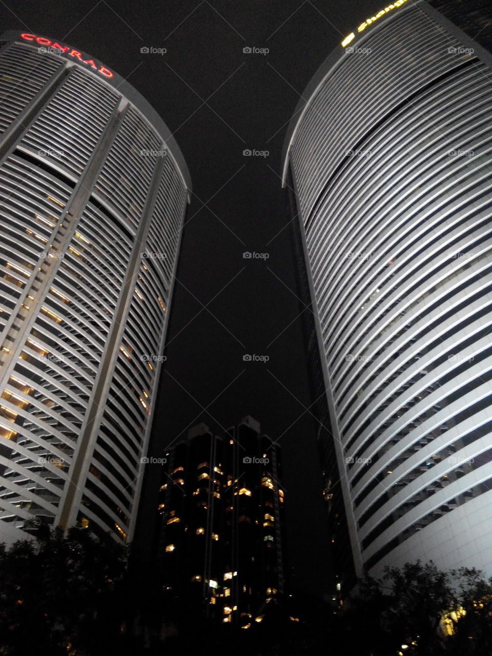 two skyskraper in Hong Kong