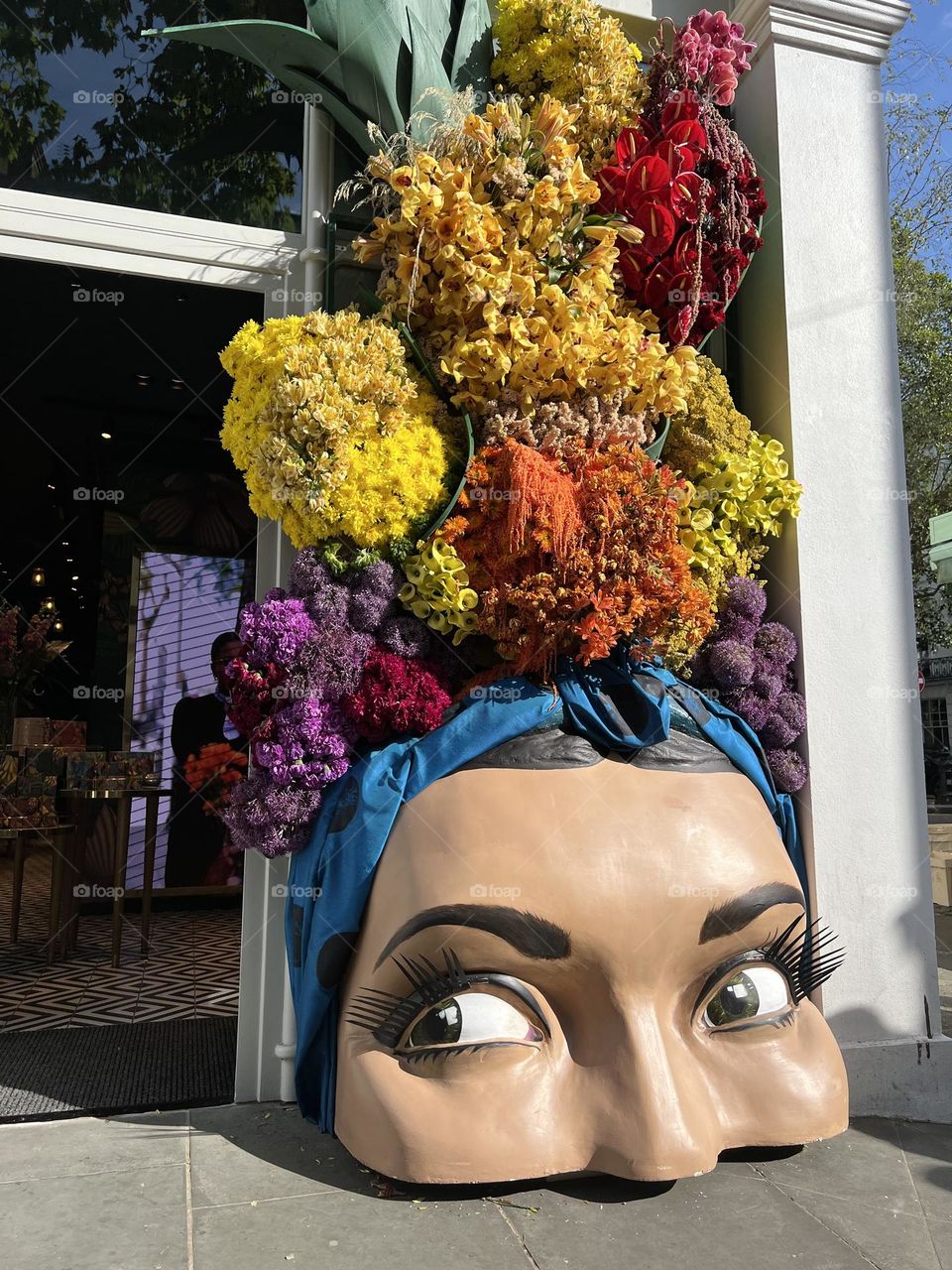 Colourful flowers composition. London, Belgravia. 