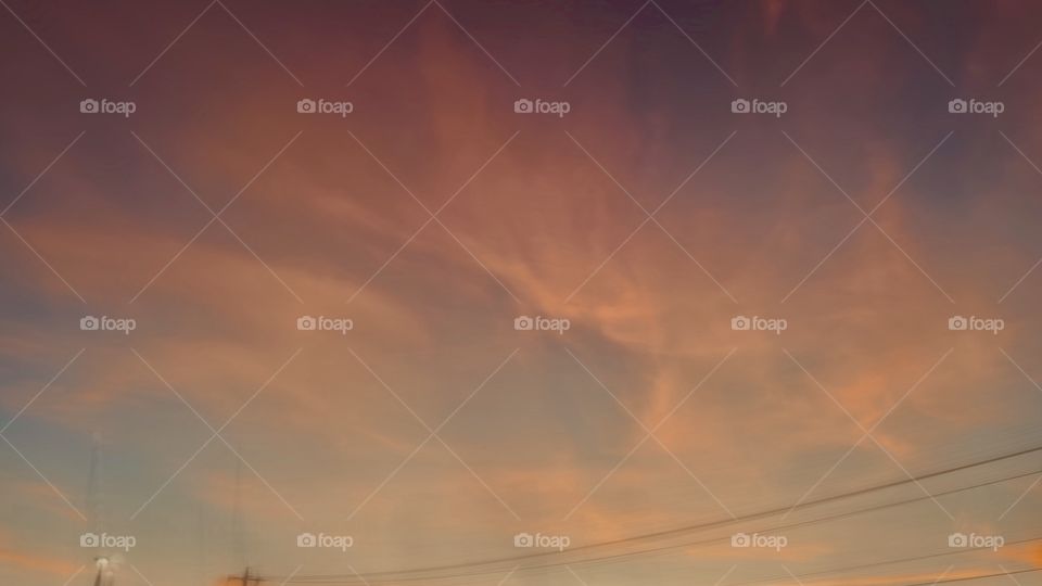 As the morning wakes up from Night the Colours are begging to pop making for a Beautiful warm Day. 