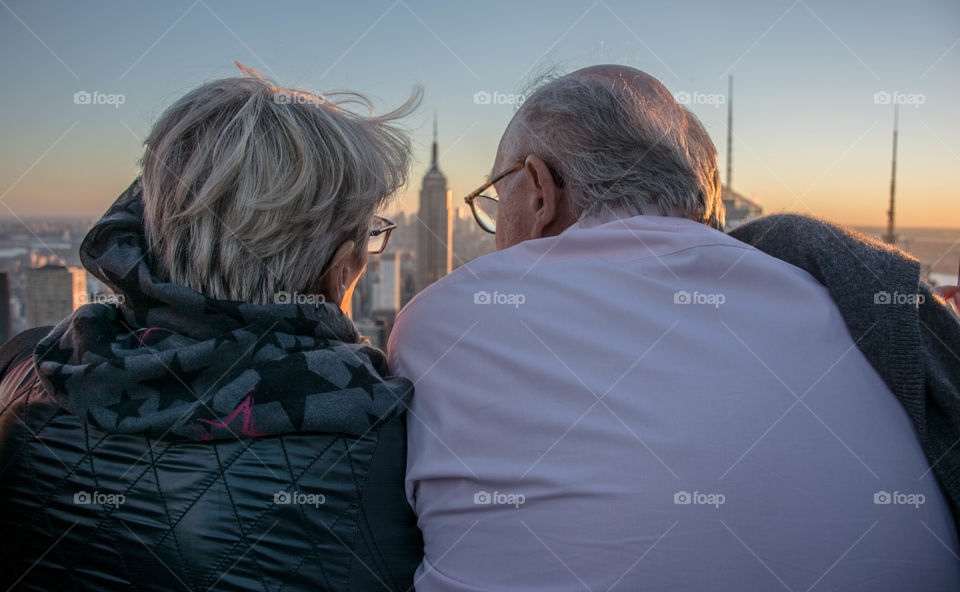 I was up at the iconic Top of the Rock in NYC when I stumbled upon this happy duo. Laughing and enjoying the sunset, I could feel they still had a beautiful connection to each other after many years of happiness.