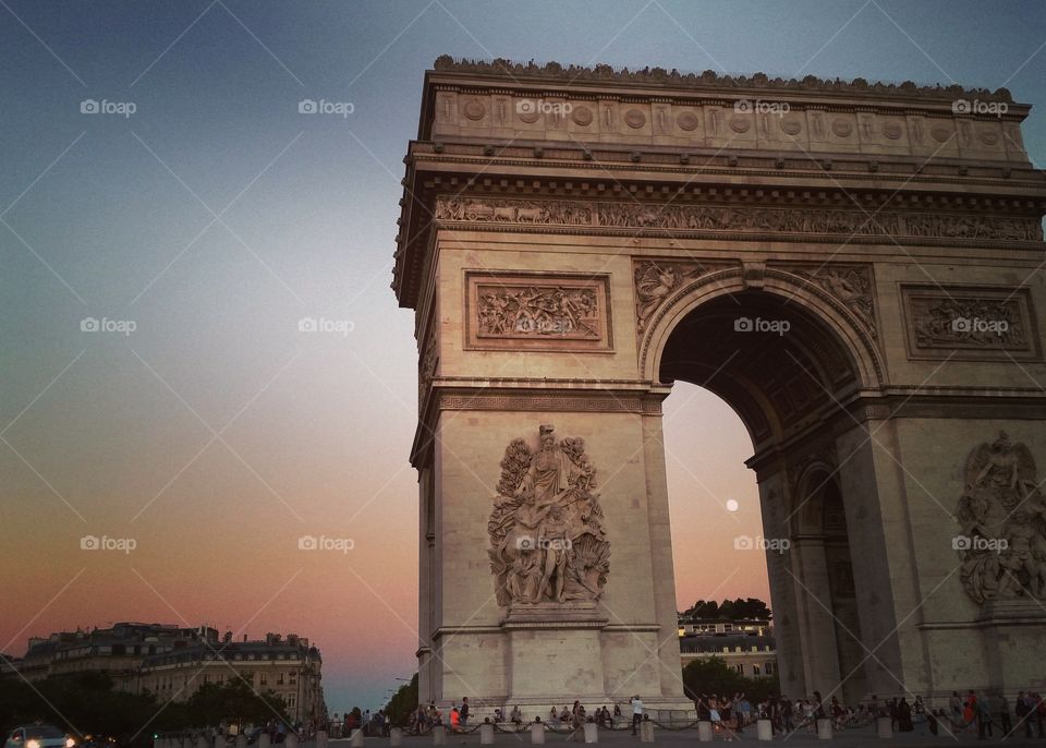 Sunset at Arc de Triomphe