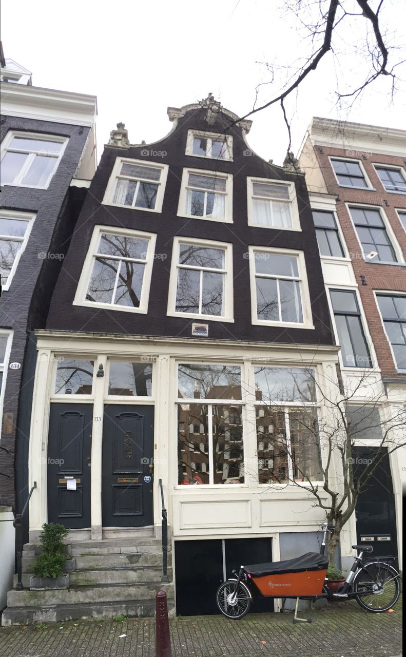 Crazy hold house Amsterdam 