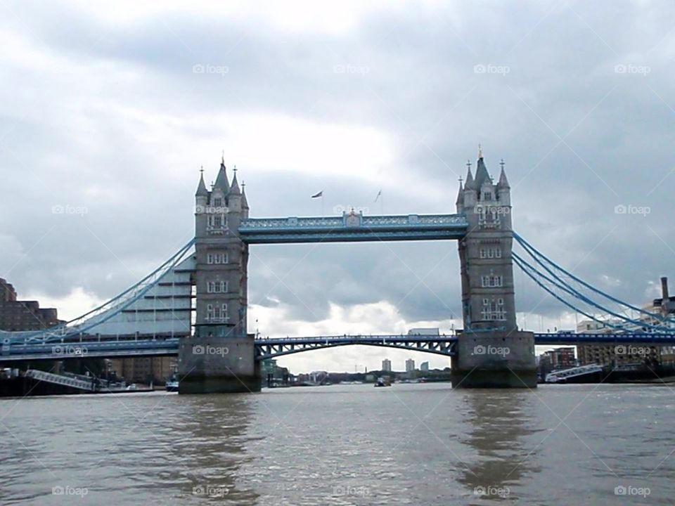 London bridge, rainy skies 