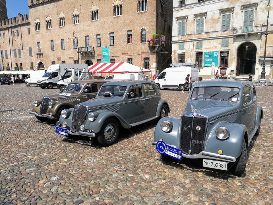 Italy & Classic Cars