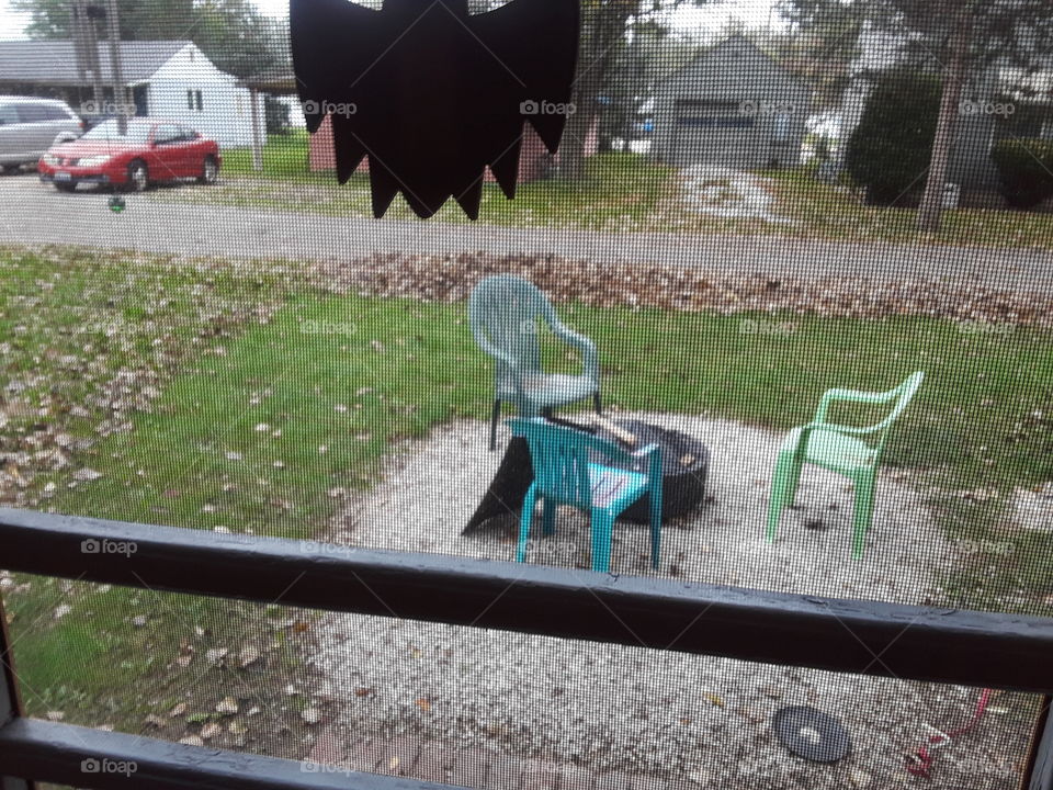 raked leaves n chairs