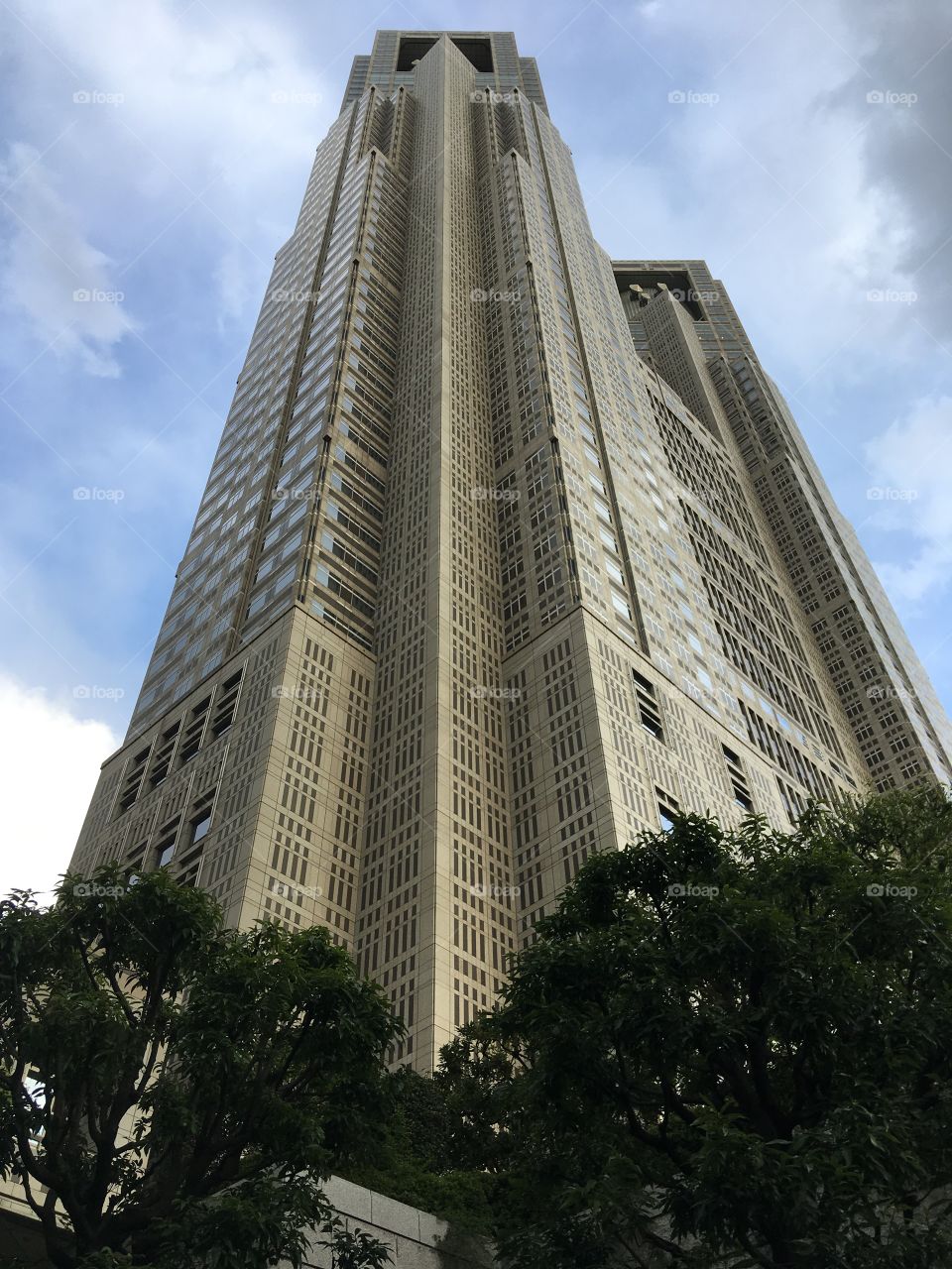 (Tokyo) Metropolitan Government (Office)