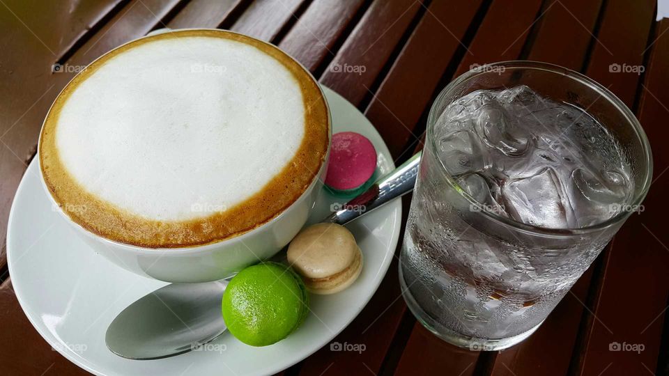 latte coffee macarons ica water.