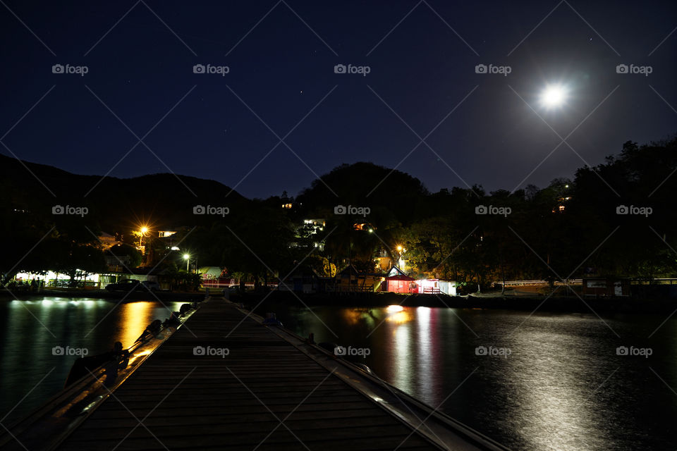 Malendure by night