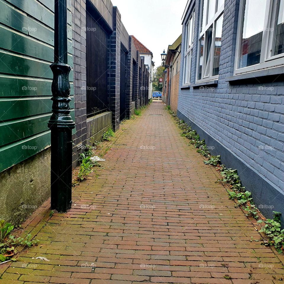 In an alley in Brielle the Netherlands.