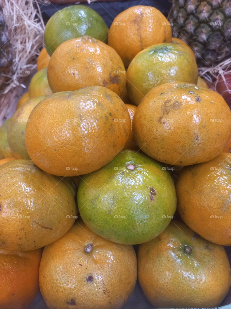 Mexerica Morgote ou Murcote  é um híbrido de tangerina e laranja  da espécie Citrus reticulata Blanco. Aromática, tem casca fina bem grudada aos gomos e maior teor de vitamina C, que a variedade pokan. Ótima para consumo in natura e para  fazer sucos