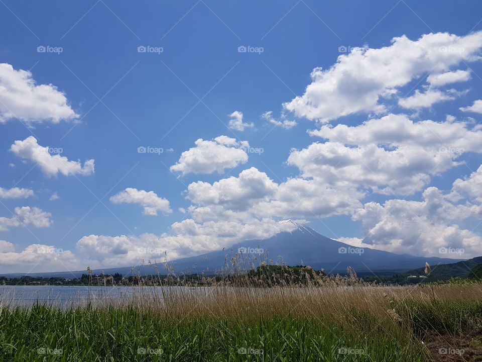Fuji moutain with clouds