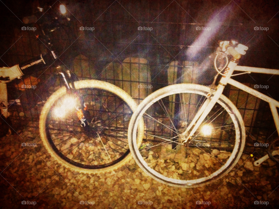 night bicycles glowing bikes by hugo