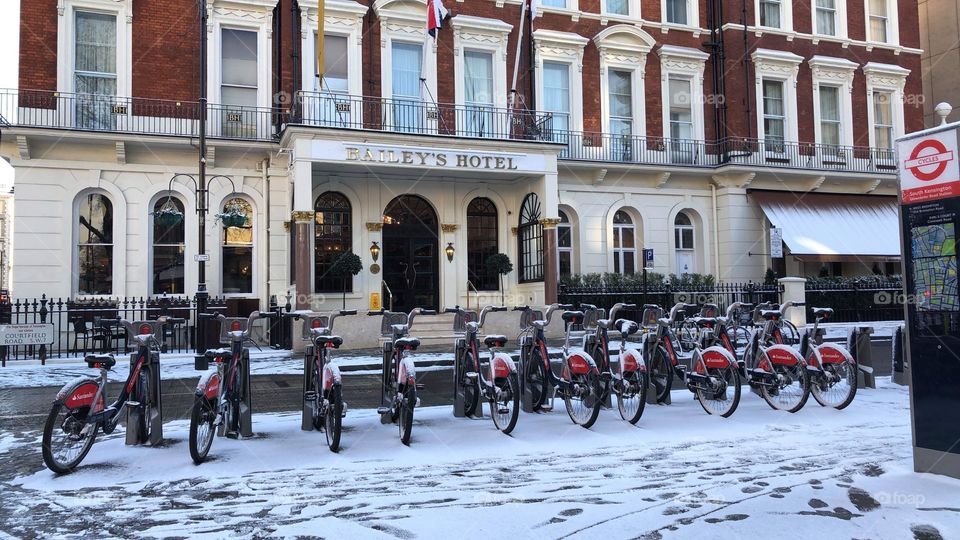 London under the snow 