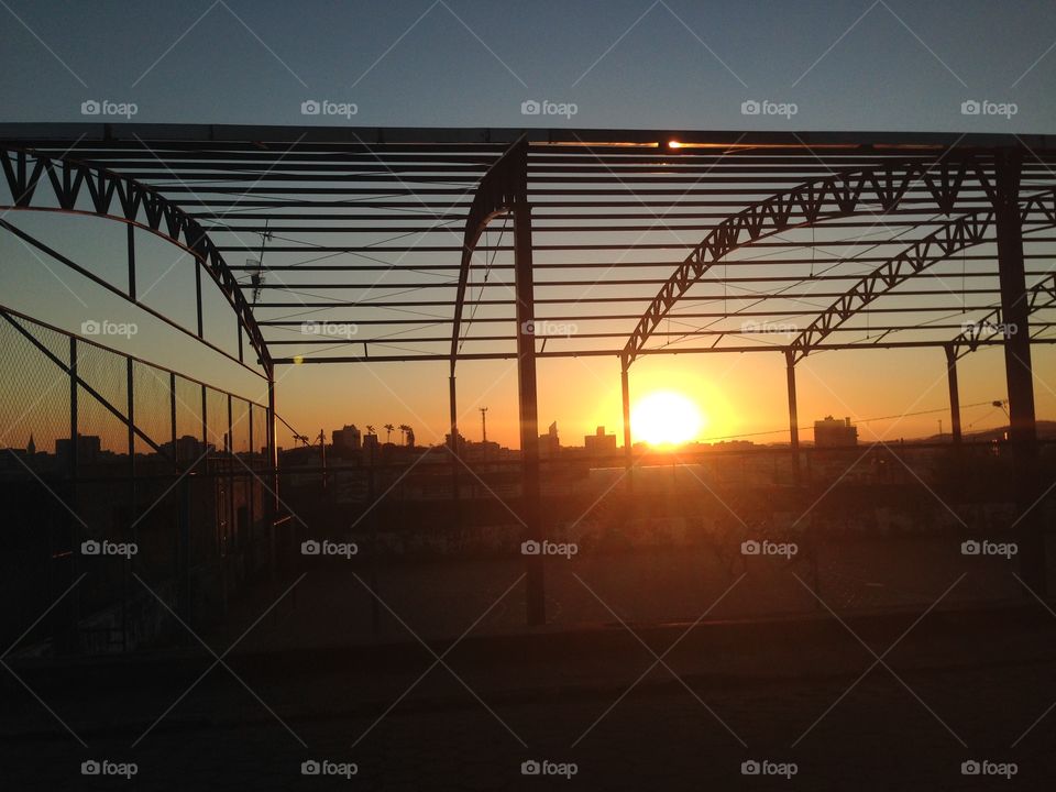 Por do sol. Depois de um dia estressando no trabalho e escola, só admirando a beleza da interação da estrela maior com nosso planeta
