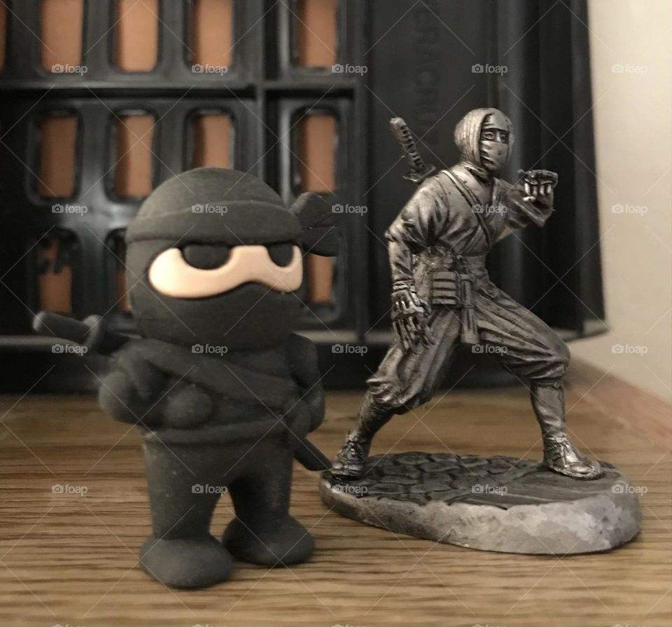 A pair of mini ninja figures. Together, they make martially extraordinary home decor as they add adventures and joy to one’s home.