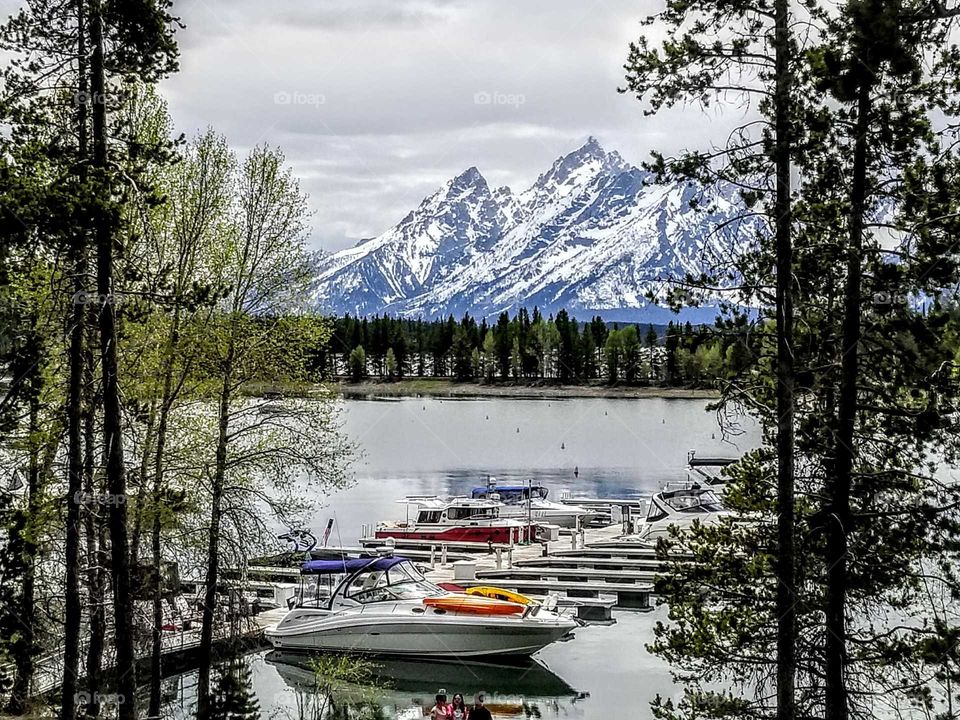 boating by Tetons