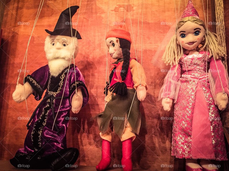 Marionettes
