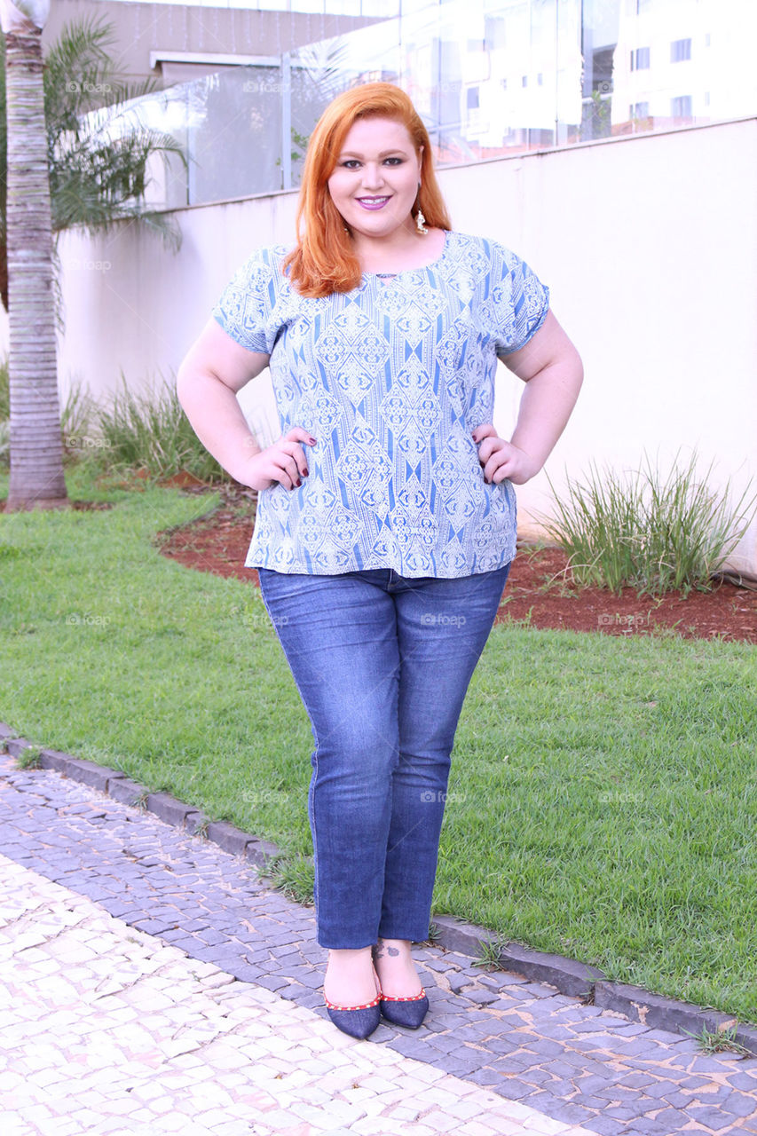 Jeans plus size model