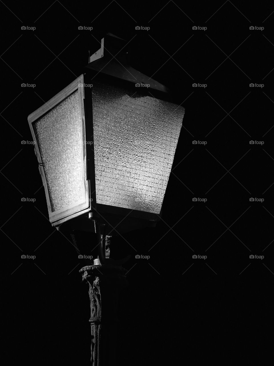 Street lamp with portrait lightning