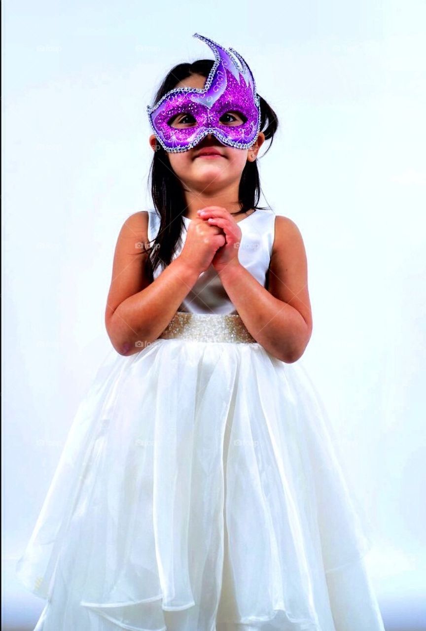 girl party play fun by cable