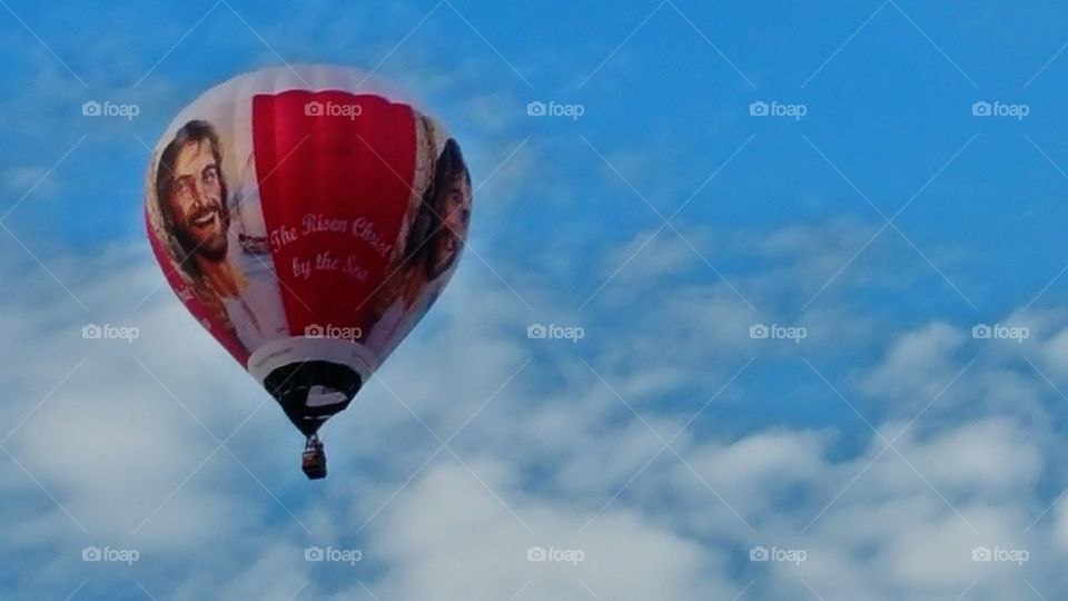 Yes this balloon fly's over my house