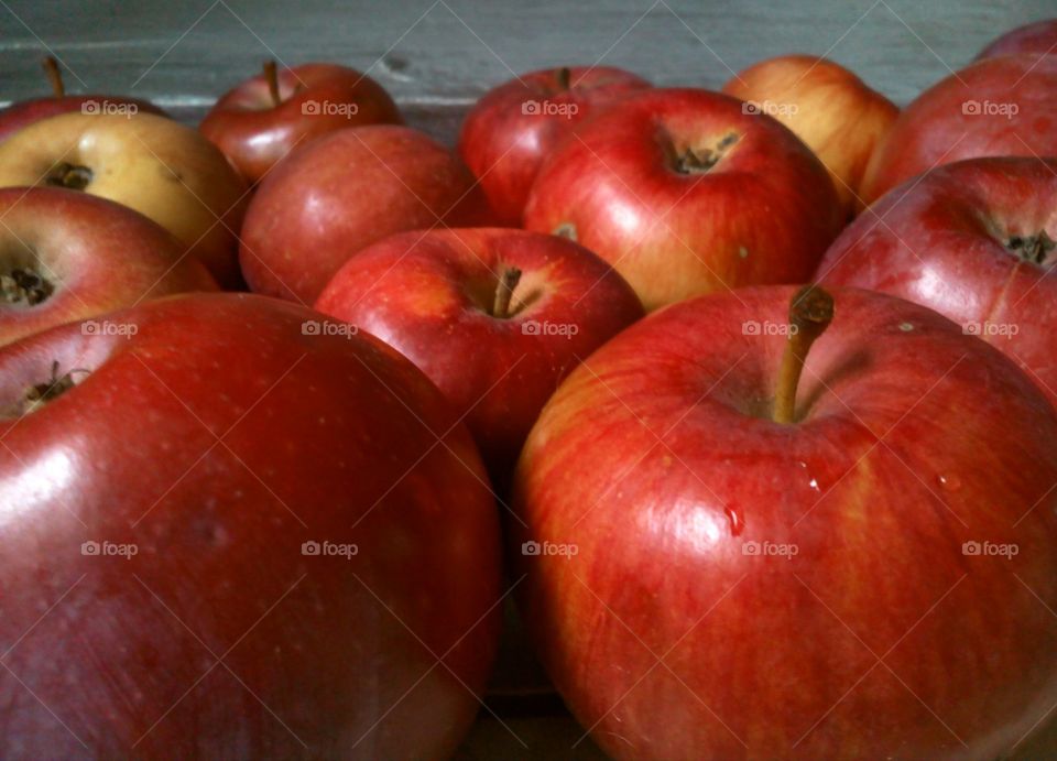 apples