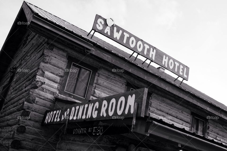 Sawtooth hotel