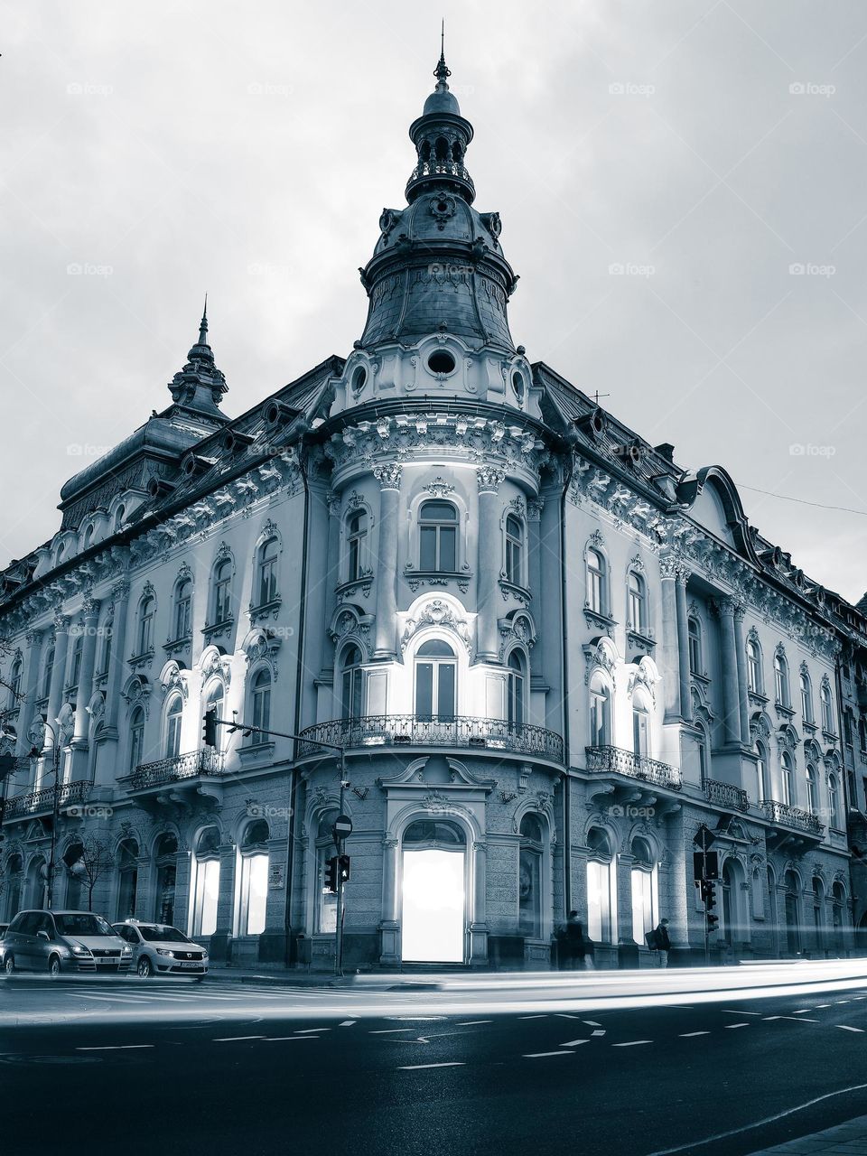 Arhitecture by night