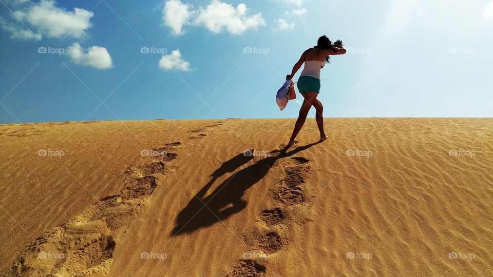sand dunes walking on the beach coralejo